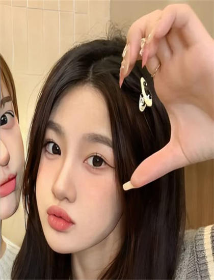 《神湮》叙事手法解析里程碑式的：时间线安排与视角切换技巧探讨